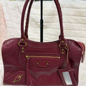 Chic Burgundy Satchel Bag